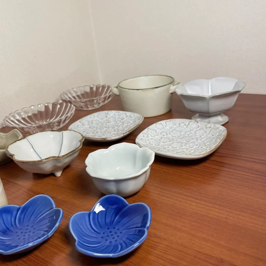 Bean plate, bulk sale, tableware, plate, Japanese tableware, small bowl, small plate, pea plate, flower, flower, flower plate