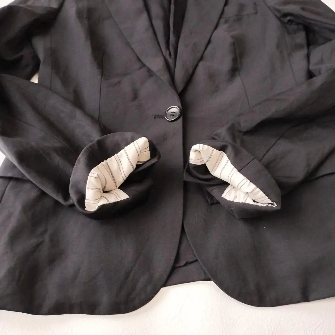 Beautiful condition ✨ Theory Luxe Tailored Jacket Executive Black 40