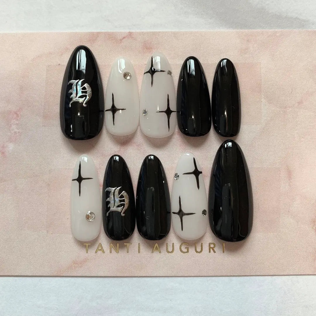 [Order] y2k Siznilk Initial Nail Tip