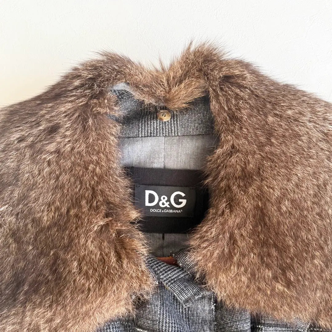 Rare D & G Kangarofer Court Glen Check Logo button 2WAY