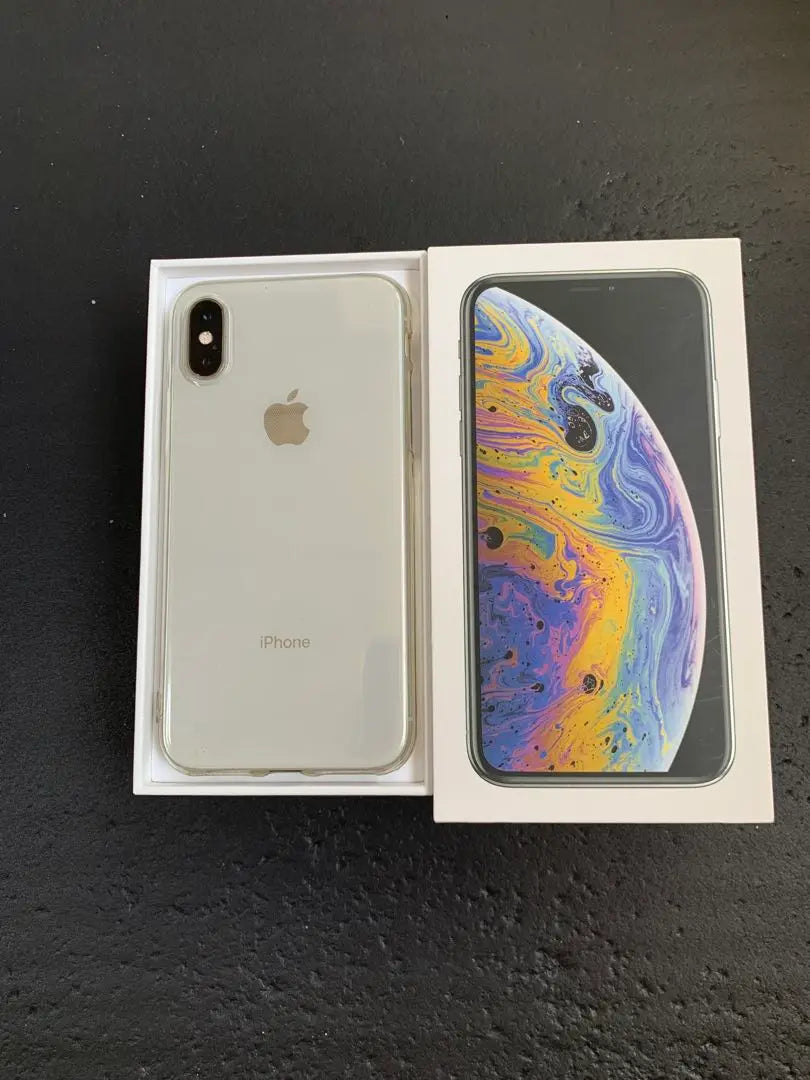 iPhone xs 256gb silver with box