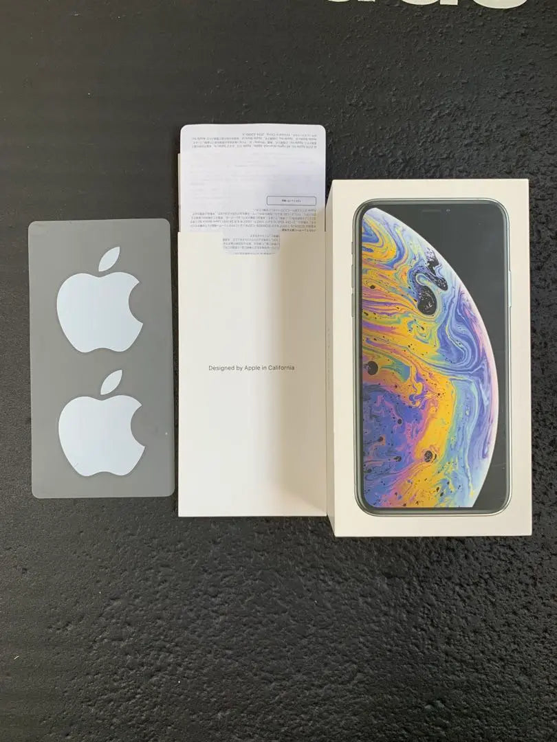 iPhone xs 256gb silver with box