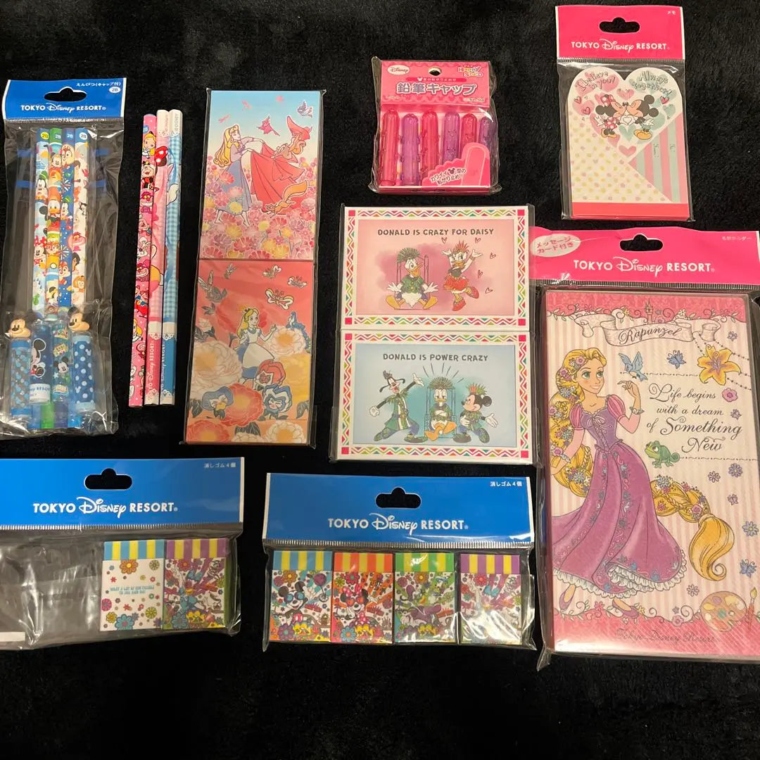 [Unused] Tokyo Disney Resort, various sets such as notepads and pencils.