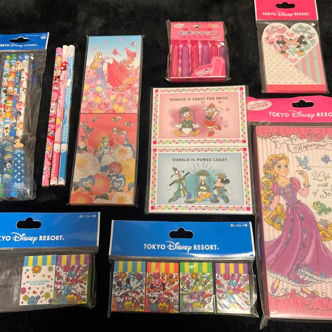 [Unused] Tokyo Disney Resort, various sets such as notepads and pencils.