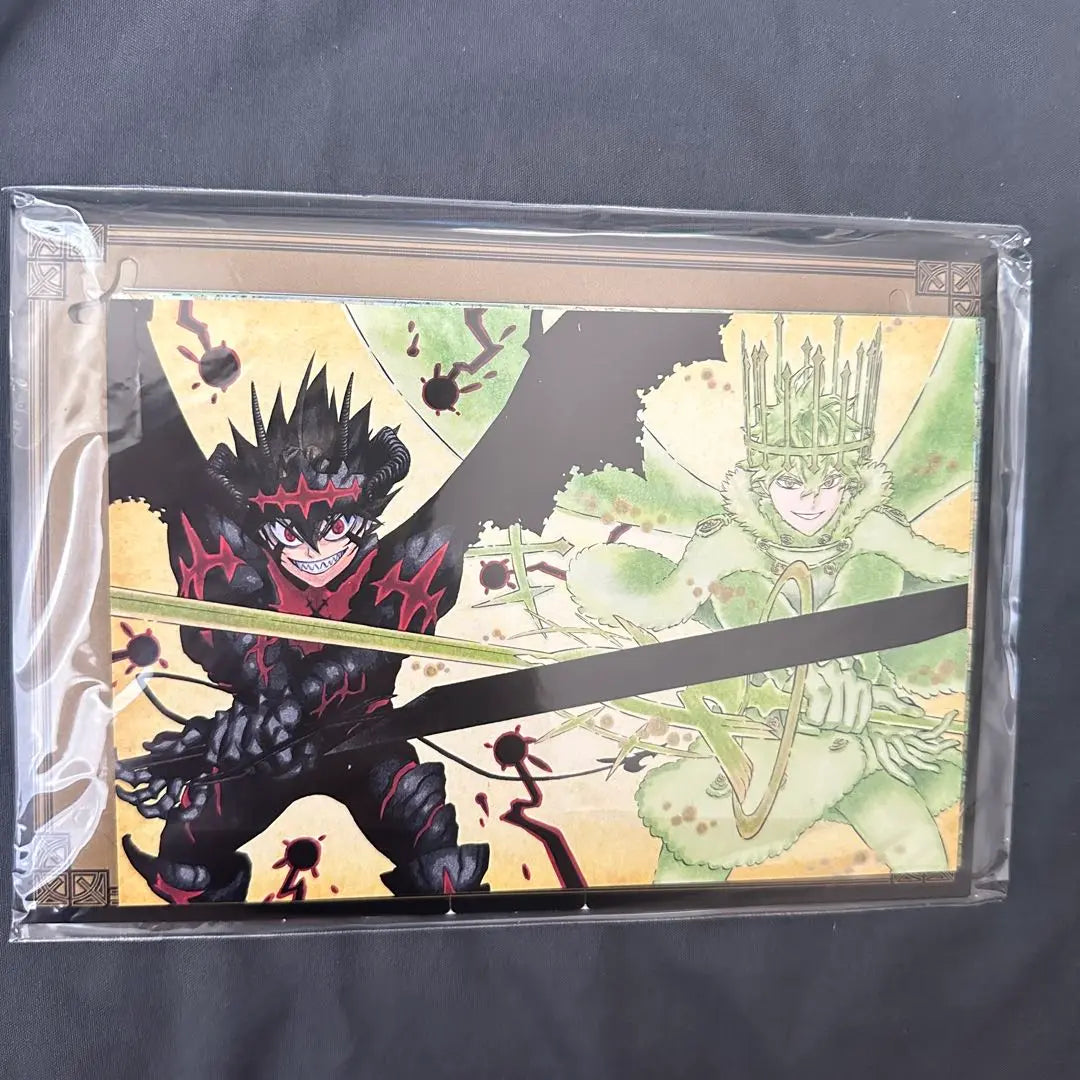 Black Clover 8 postcards that can be displayed