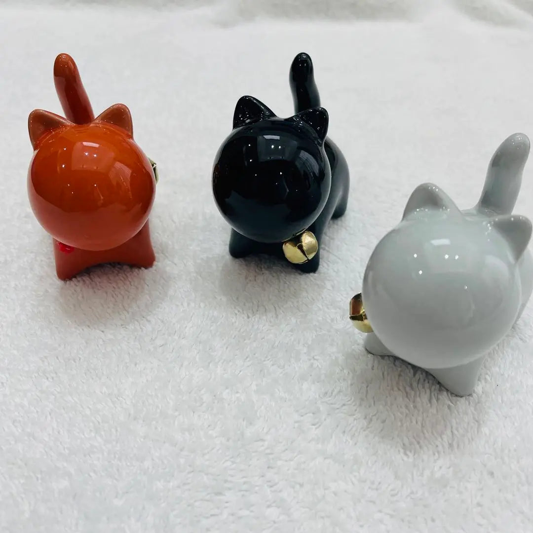 Ceramic cat 3-piece ornament set with A bell Interior goods Interior accessories Crafts Cat