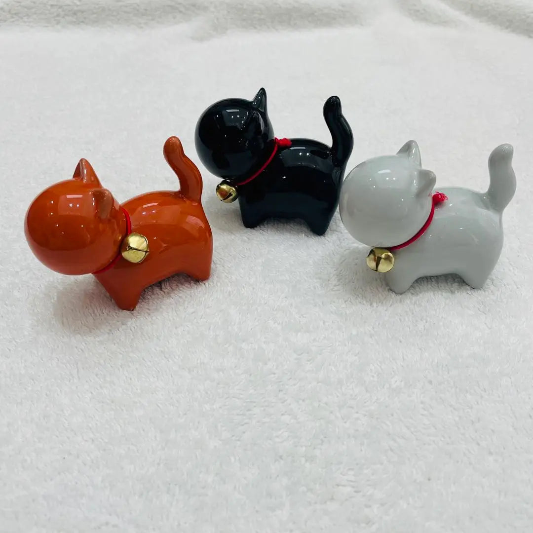 Ceramic cat 3-piece ornament set with A bell Interior goods Interior accessories Crafts Cat