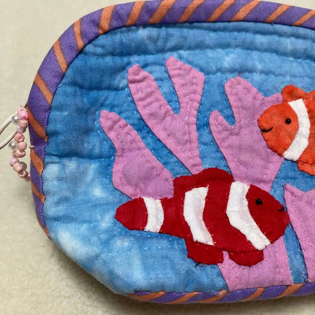 Bolsa de bordado Kumanomi Nemo Fugu hecha a mano | クマノミ ニモ フグ 刺繍ポーチ ハンドメイド