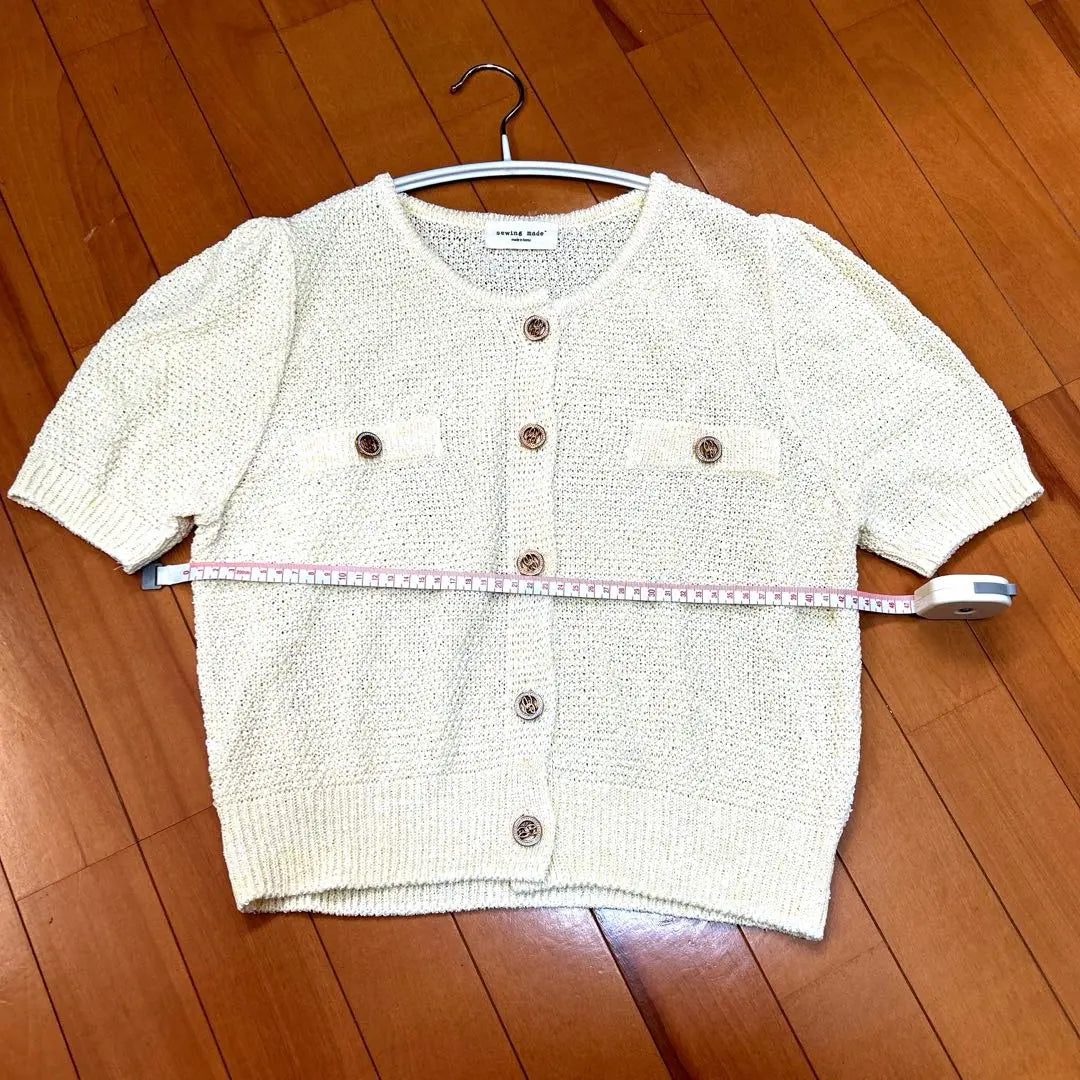 Short sleeve sweater with buttons