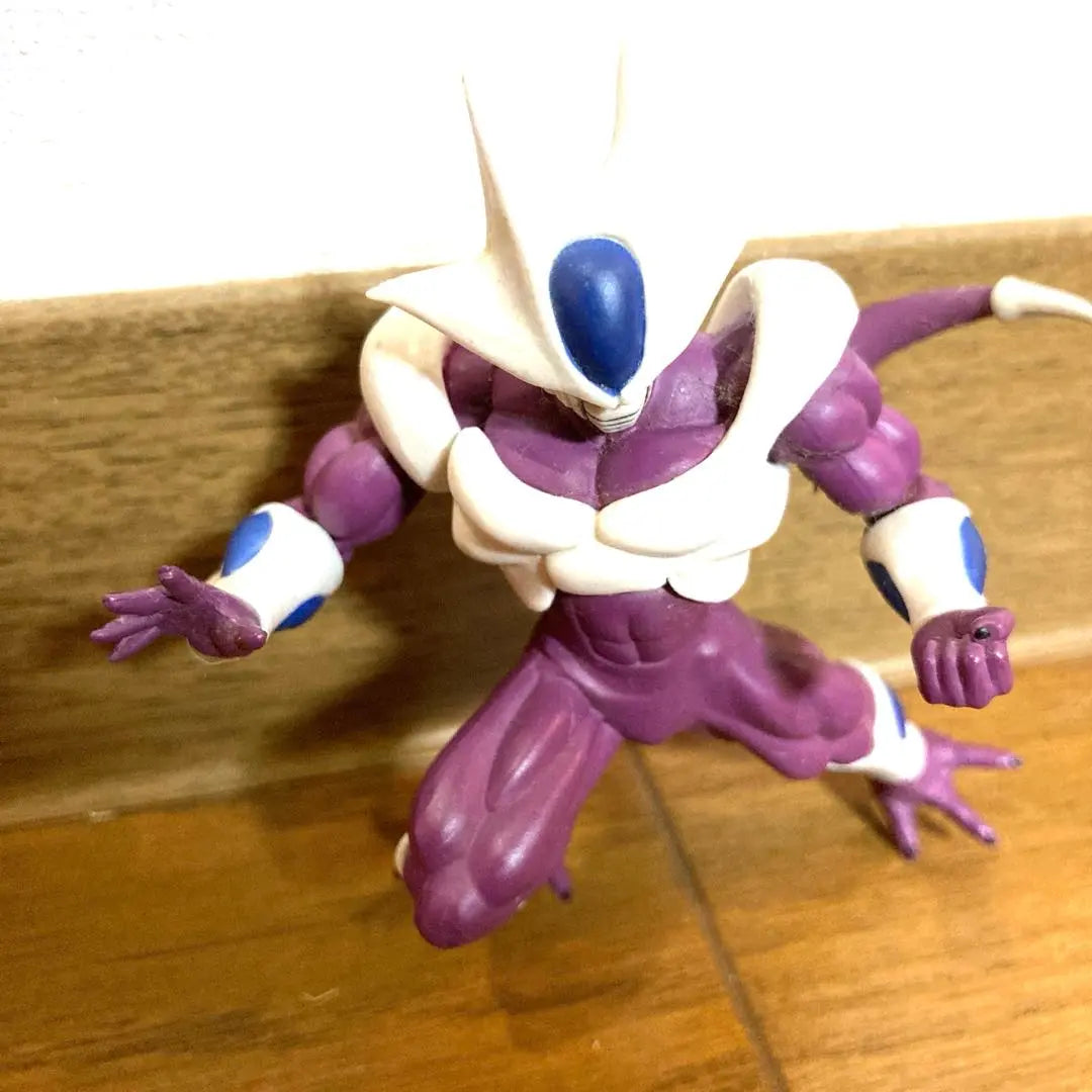 Kuura figure Dragon Ball Z movie Frieza Toriyama Akira Showa retro purple white