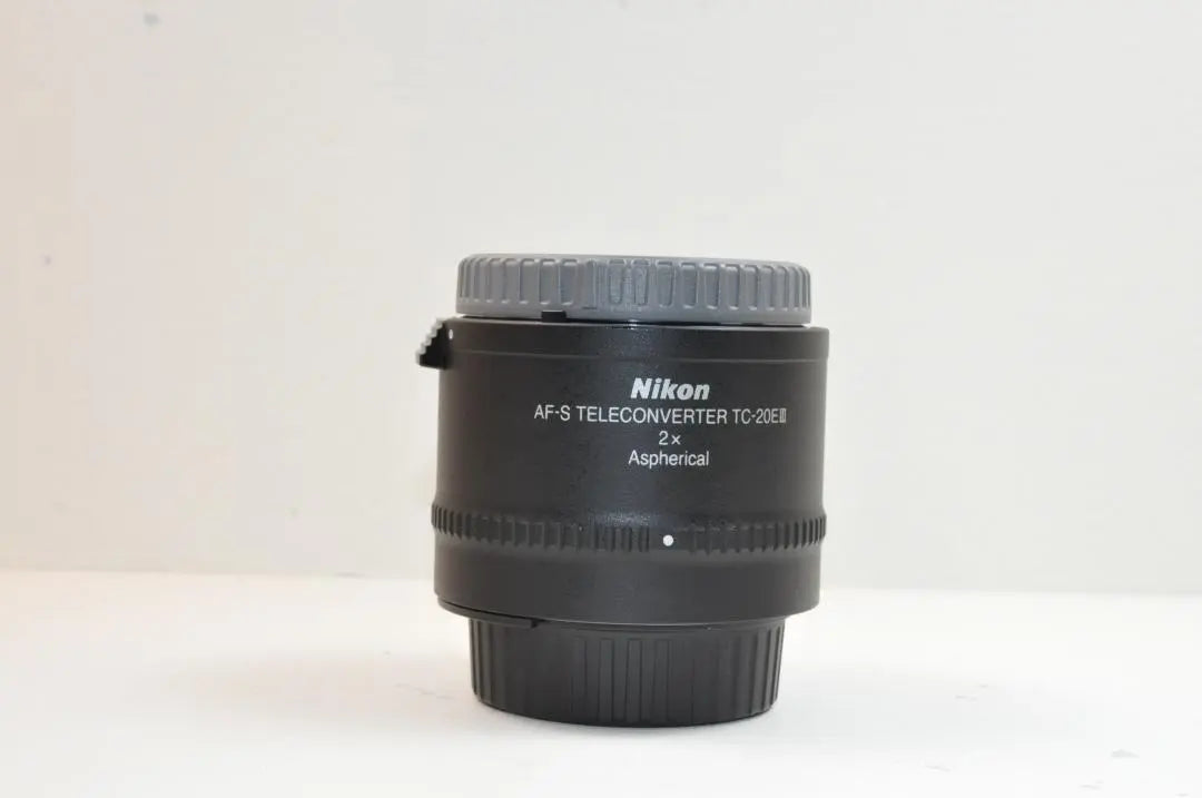 Nikon AF-S Teleconverter TC-20E III Original box with accessories