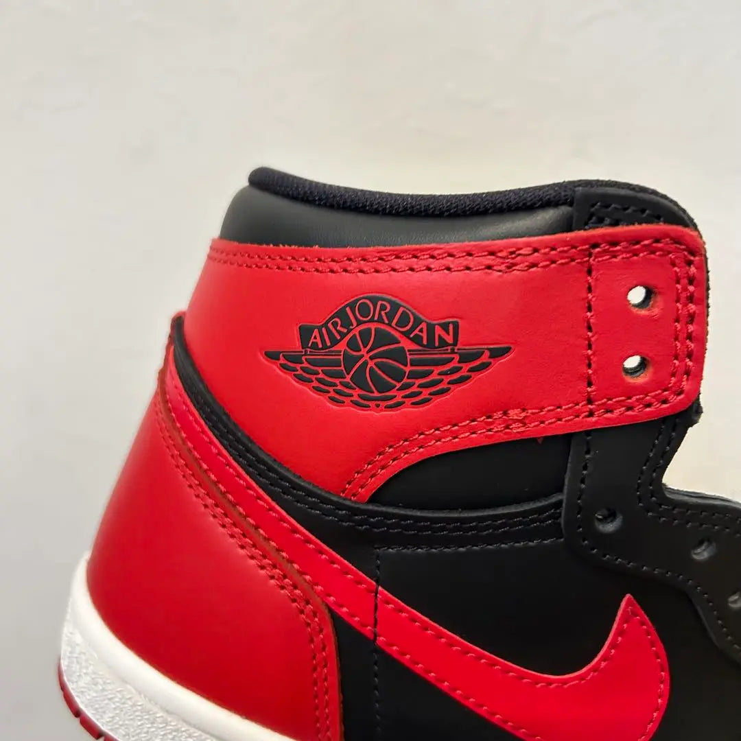 NIKE AIR JORDAN 1 HIGH '85 BRED 25.5cm