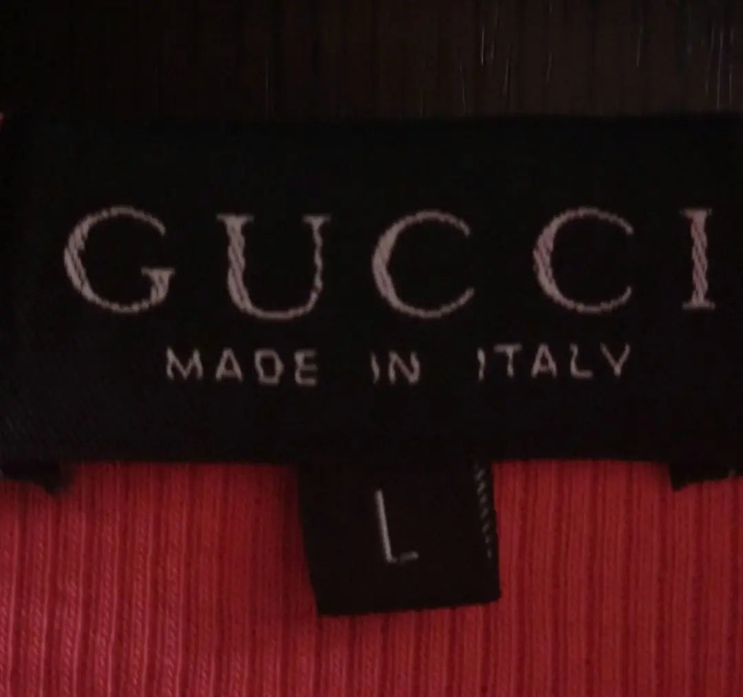 ■Gucci★Regular price: about 70,000 yen★Beautiful★Cardigan