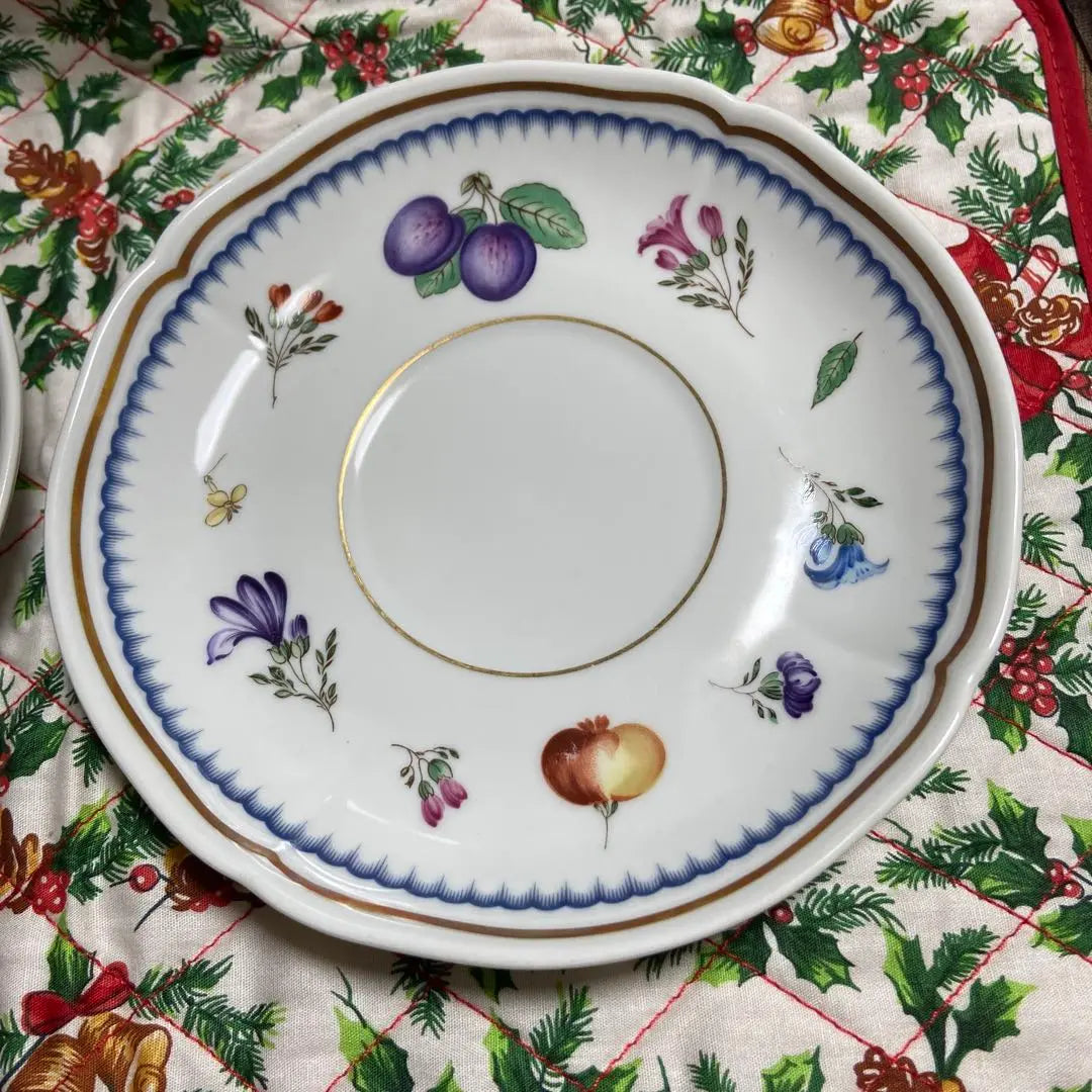 Richard Ginori Italian Fruit 2 saucers