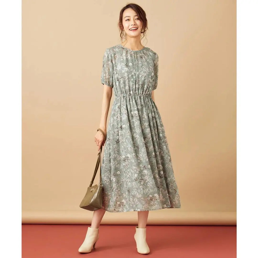 Vestido jacquard con flores de Anysis Minami Tanaka