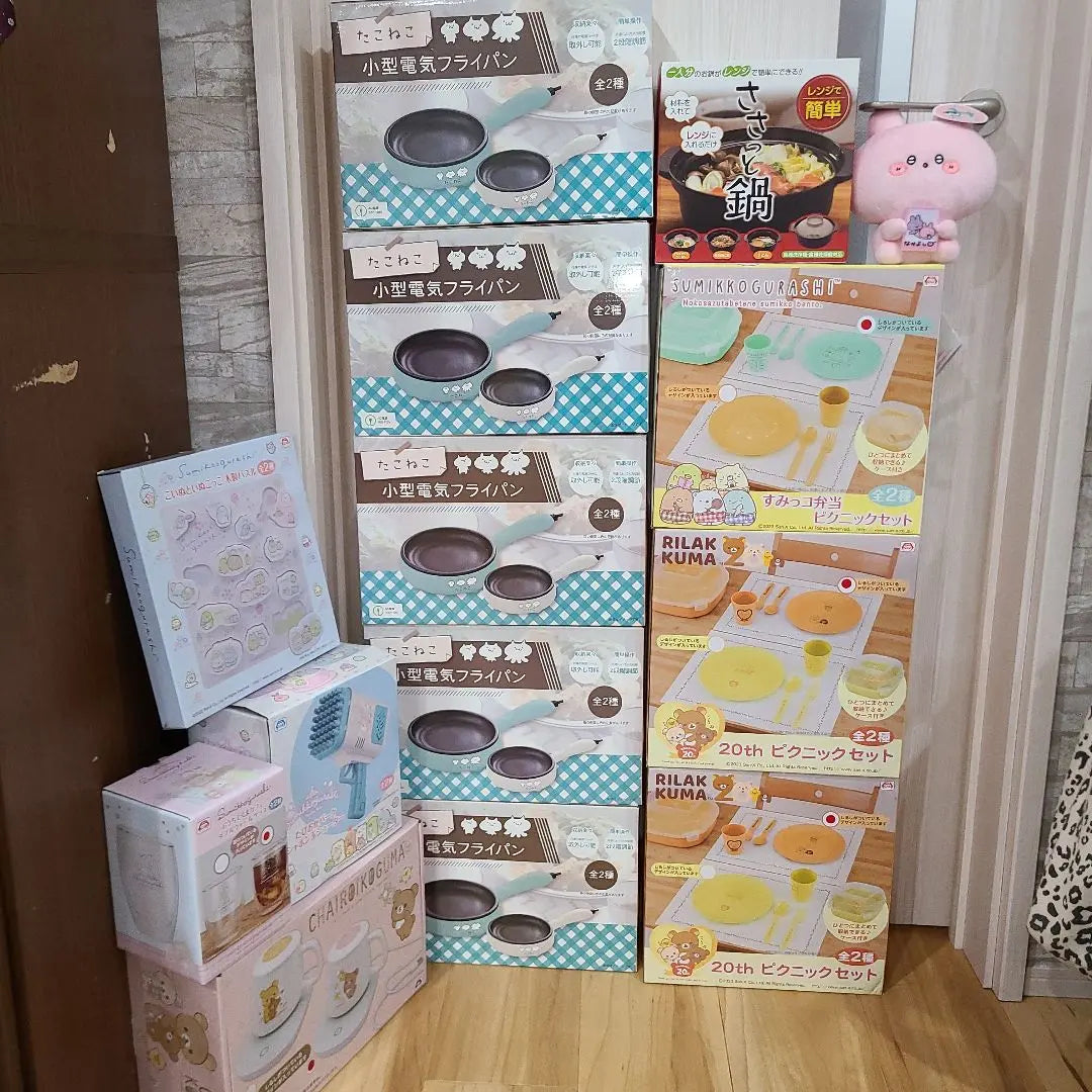 Brand new, unopened, Sumikko Gurashi, Rilakkuma, total of 15 plush toys, bulk sale, same day shipping