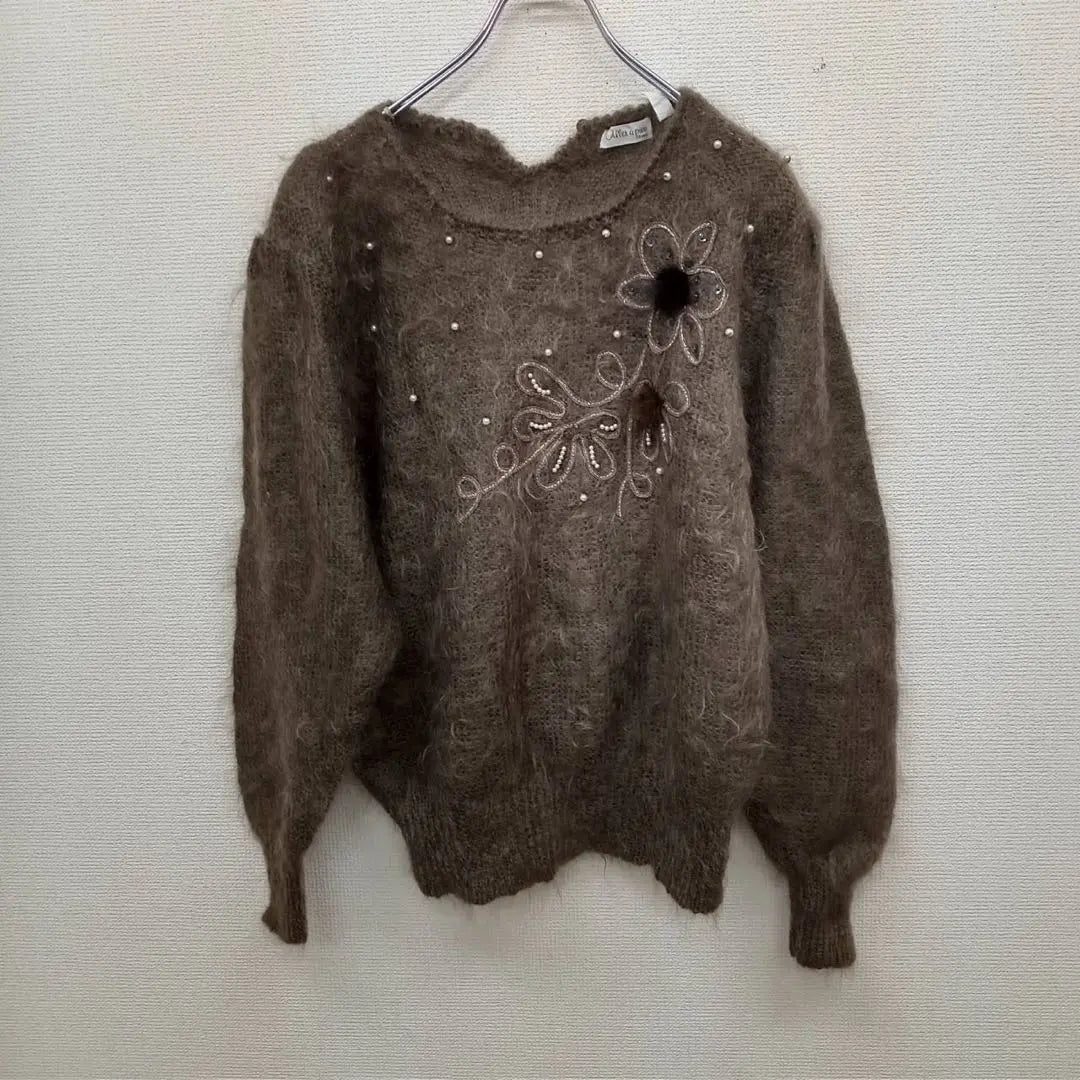 Allen apeo (M) Shaggy knit *Flower embroidery *Crew neck *Pearl *Stretchable