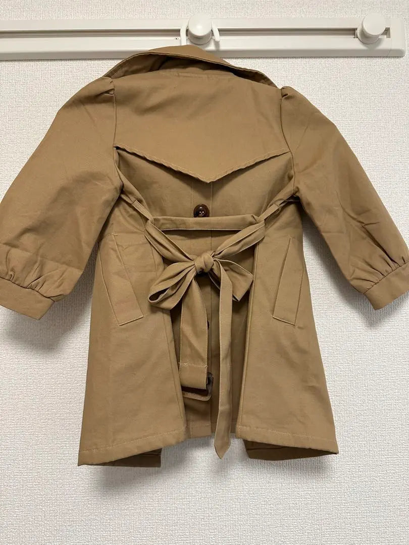 Price only for one week!! ️Super beautiful condition⭐️Trench coat 90