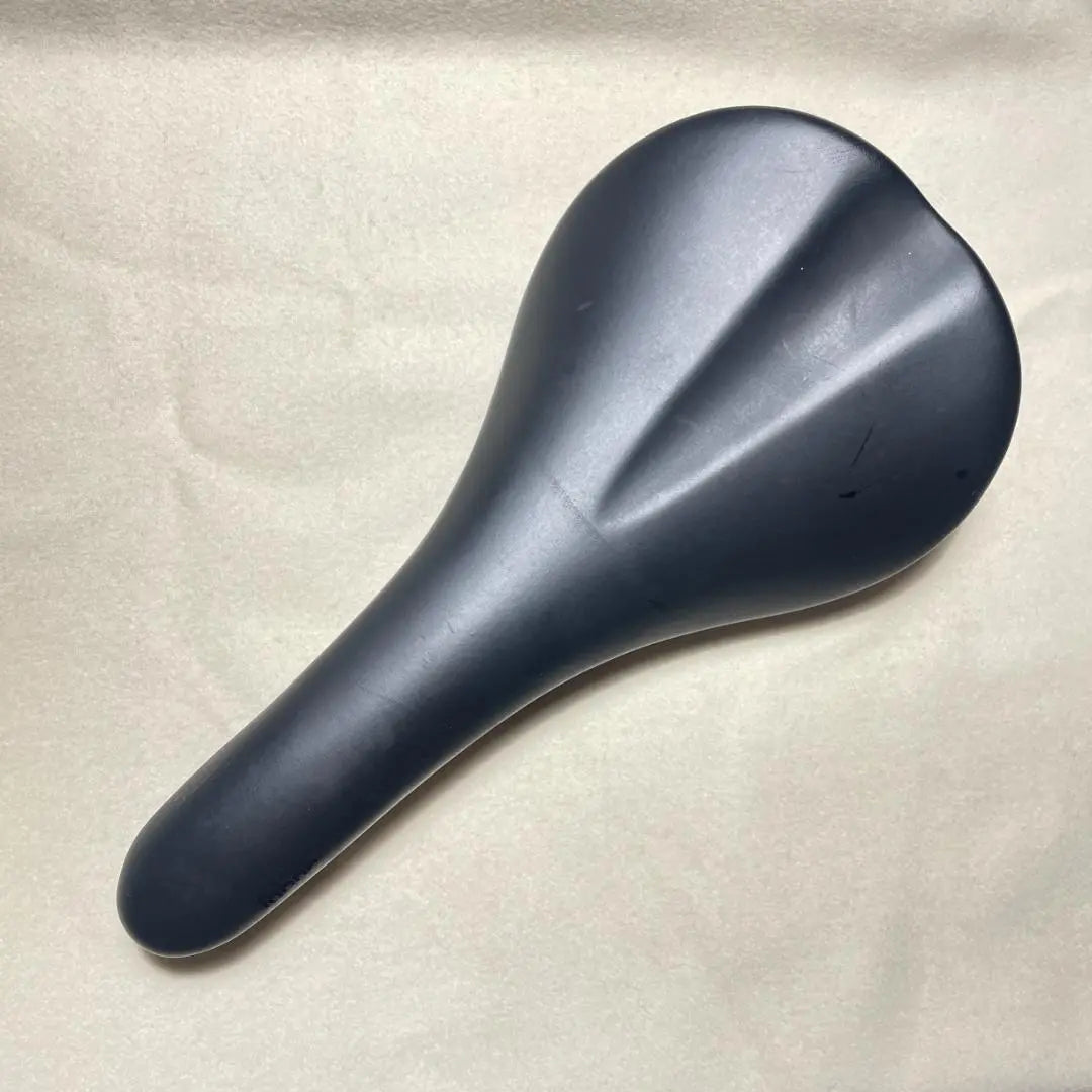 FABRIC Saddle SCOOP RACE SHALLOW Titanium Rail