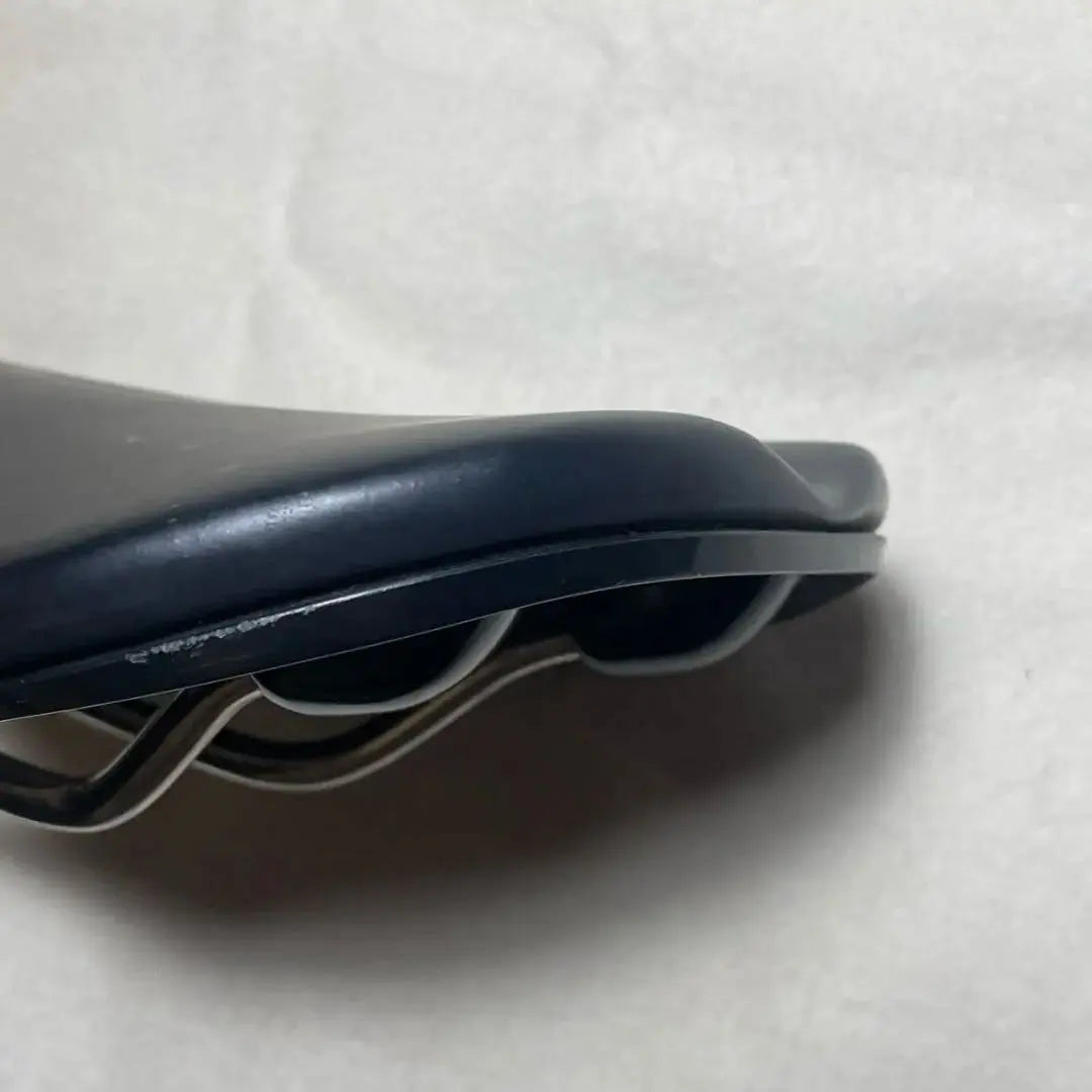 FABRIC Saddle SCOOP RACE SHALLOW Titanium Rail