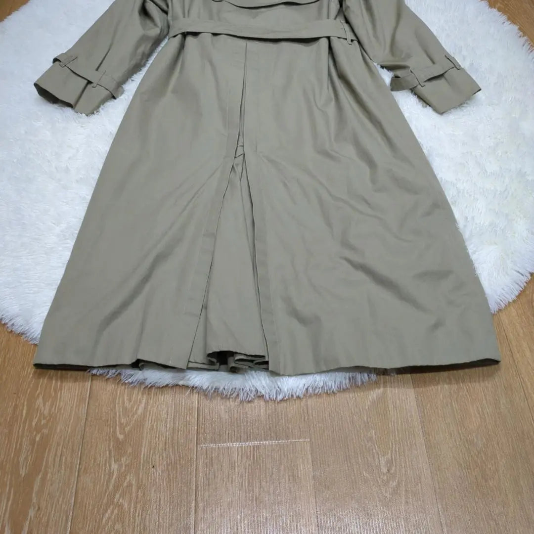 Burberrys trench coat with liner, white tag, size S