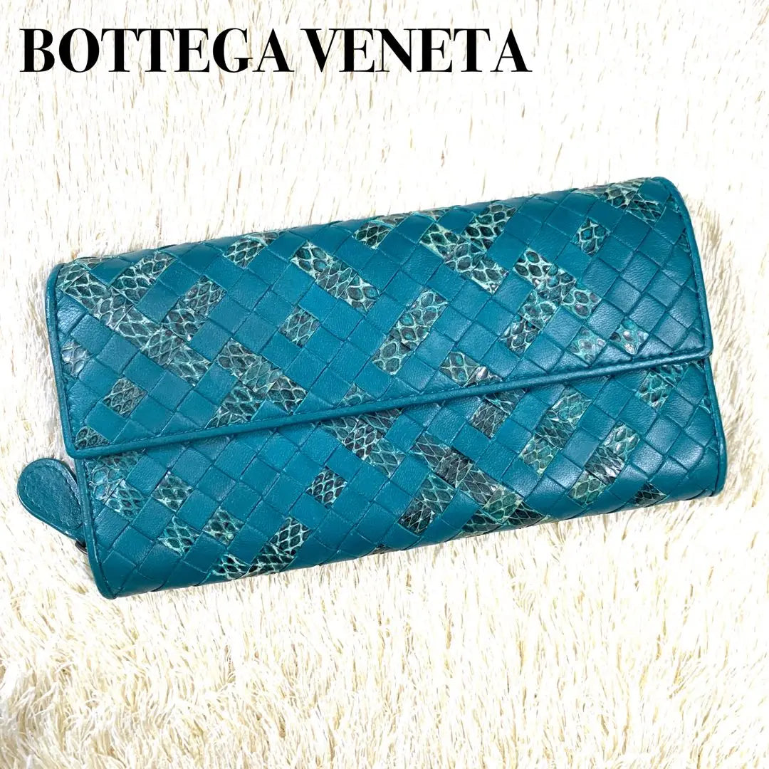 [Good condition] Bottega Veneta long wallet, python, flap, round zip, turquoise