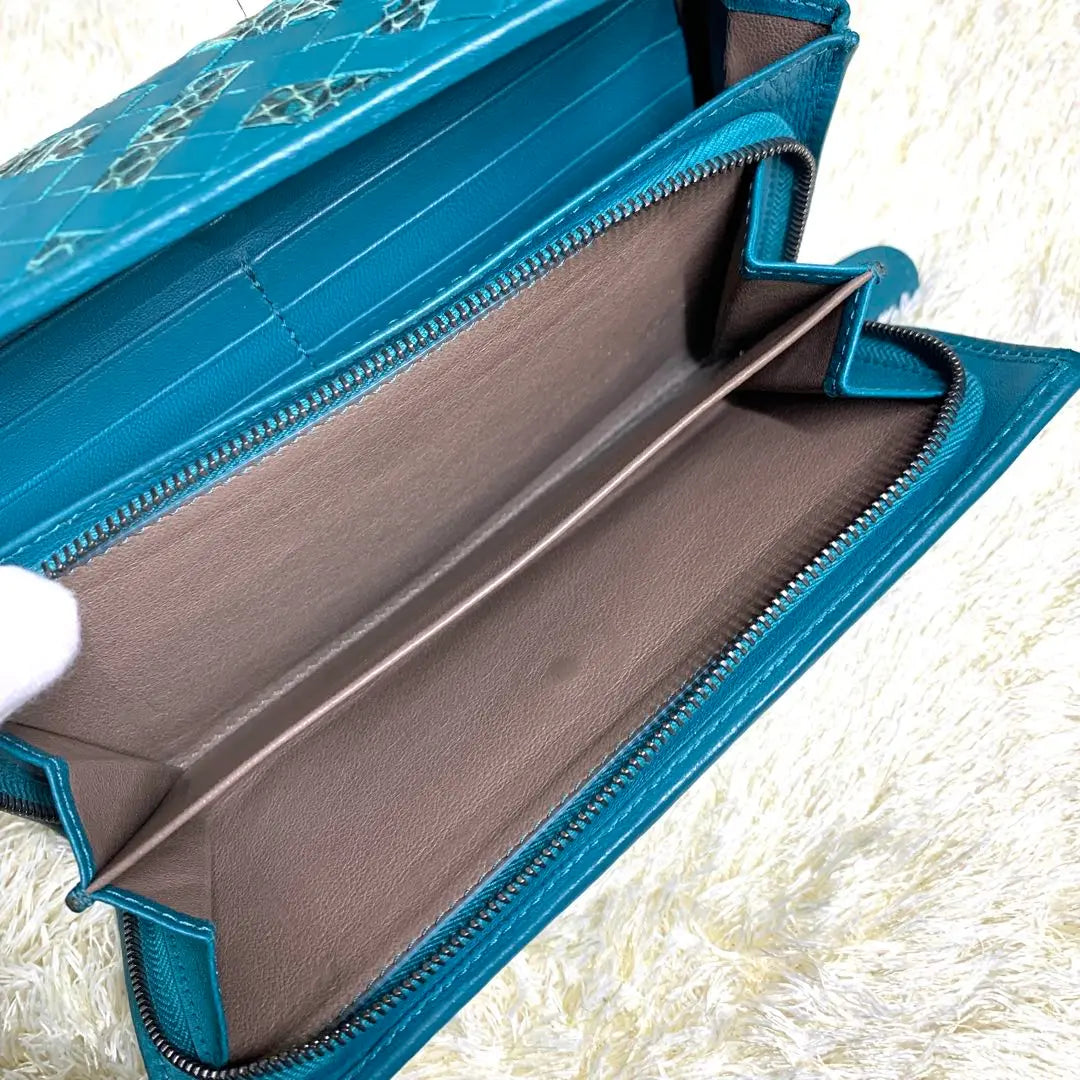 [Good condition] Bottega Veneta long wallet, python, flap, round zip, turquoise