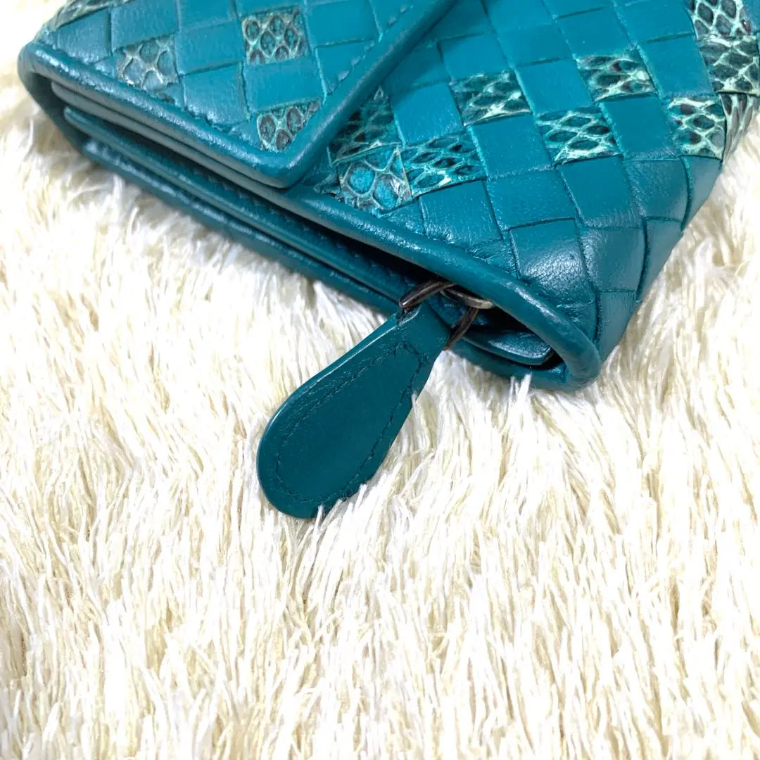 [Good condition] Bottega Veneta long wallet, python, flap, round zip, turquoise