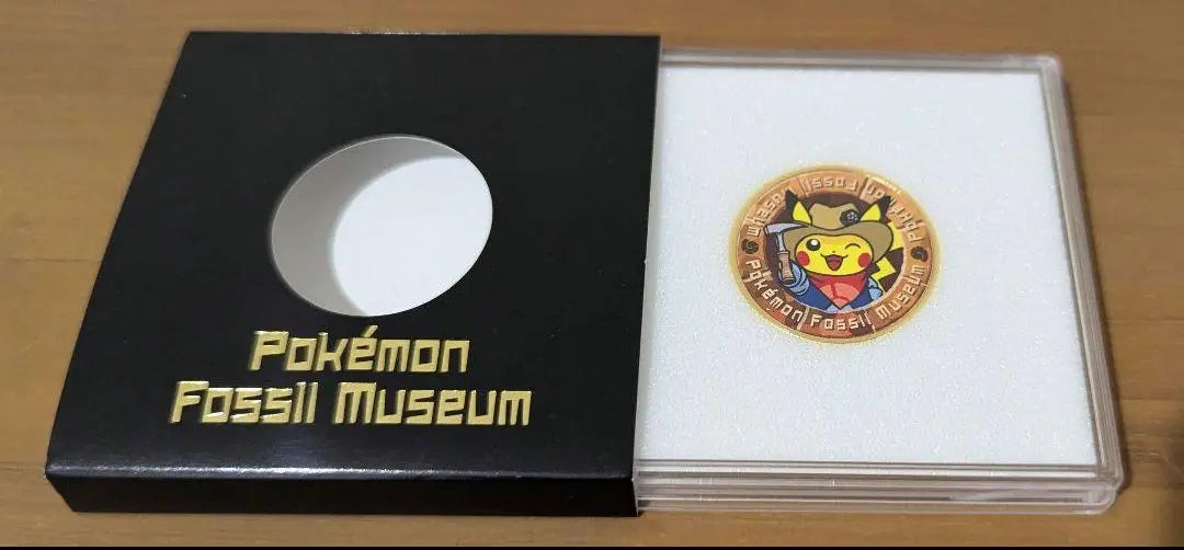 [New and unopened] Pokemon Fossil Museum Pikachu Limited Medal