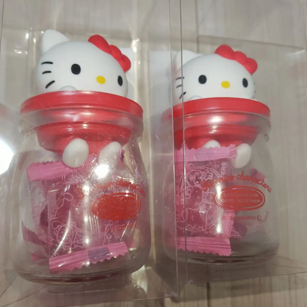 Set de botellas de caramelos sin usar de Hello Kitty ① 2024 Sanrio