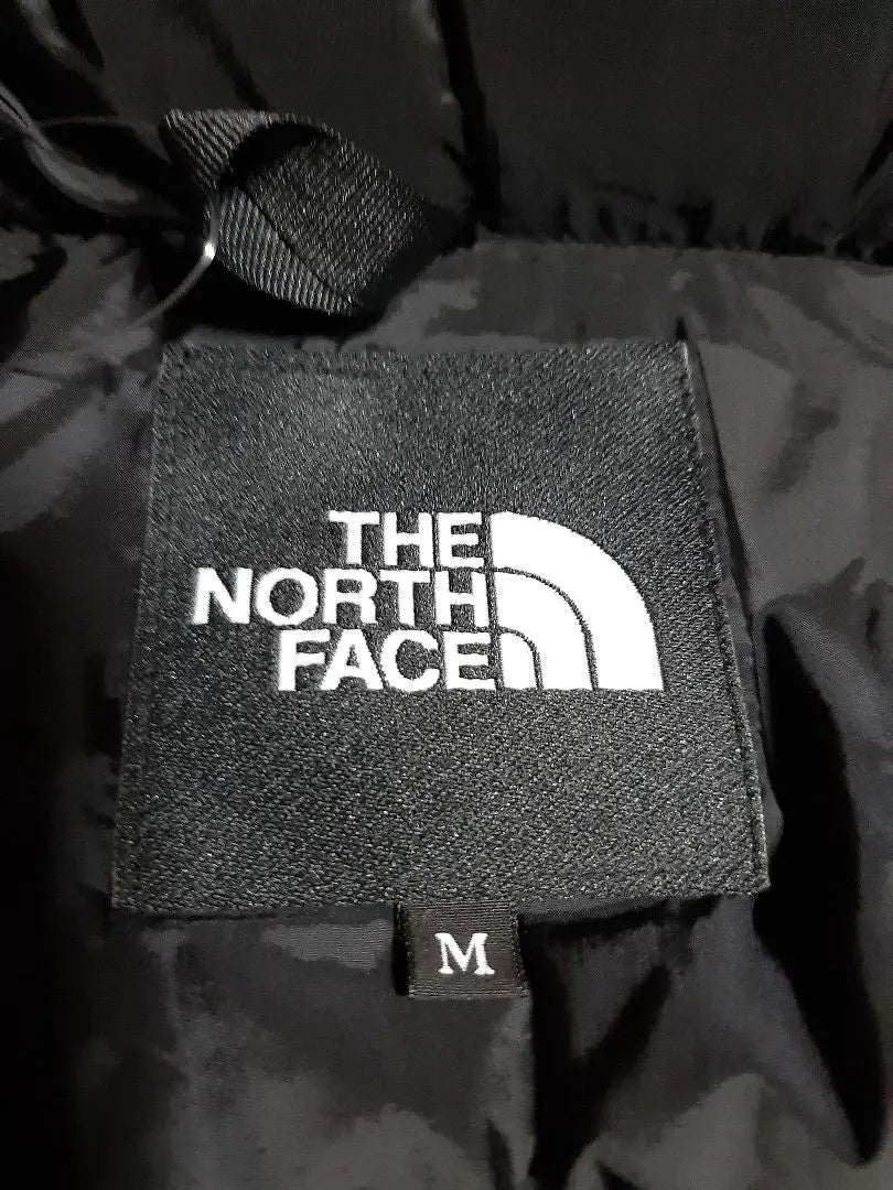 Chaqueta ligera North Face Bartolo 2023 negra, solo probada y sin usar