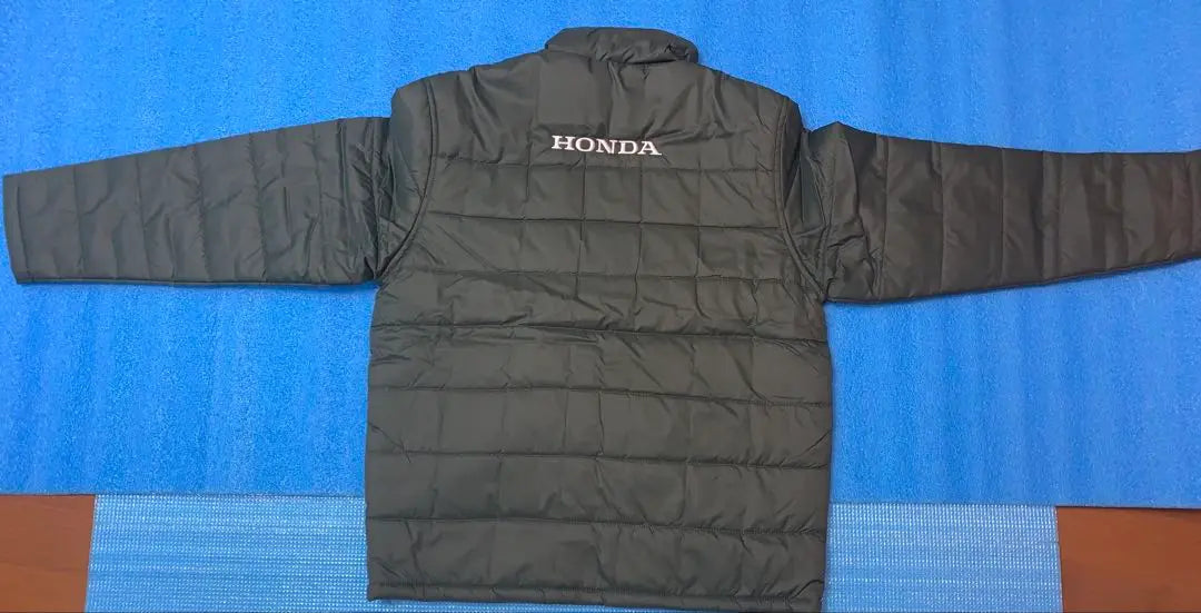 Chaqueta de plumas con logotipo de Honda | HONDAロゴ入り ダウンジャケット