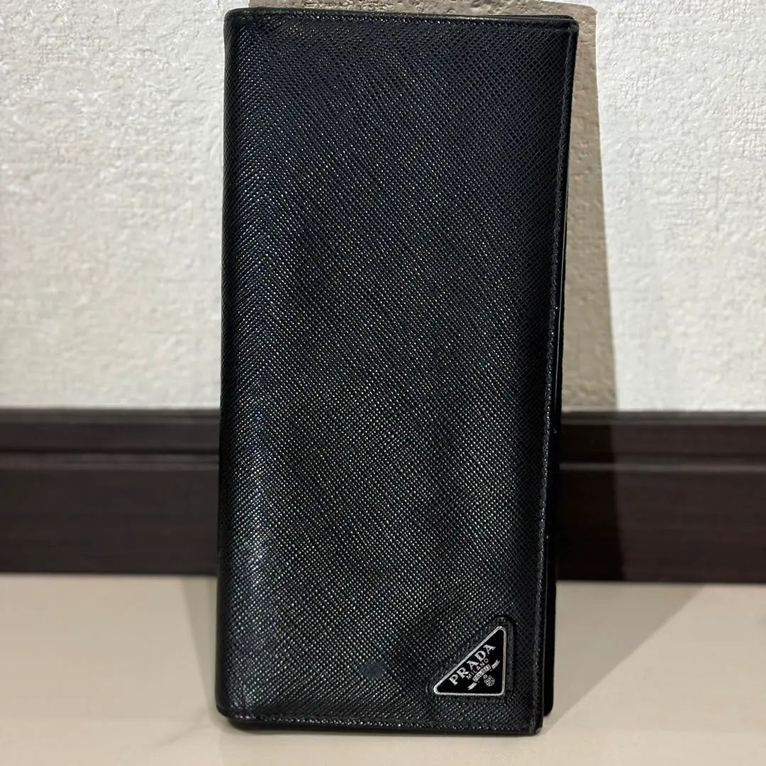 Beautiful condition ✨PRADA Triangle Logo Saffiano Leather Long Wallet