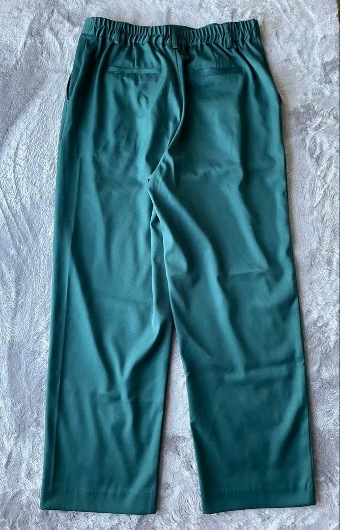 Pantalones cómodos de colores Haco, pantalones verdes con pliegues