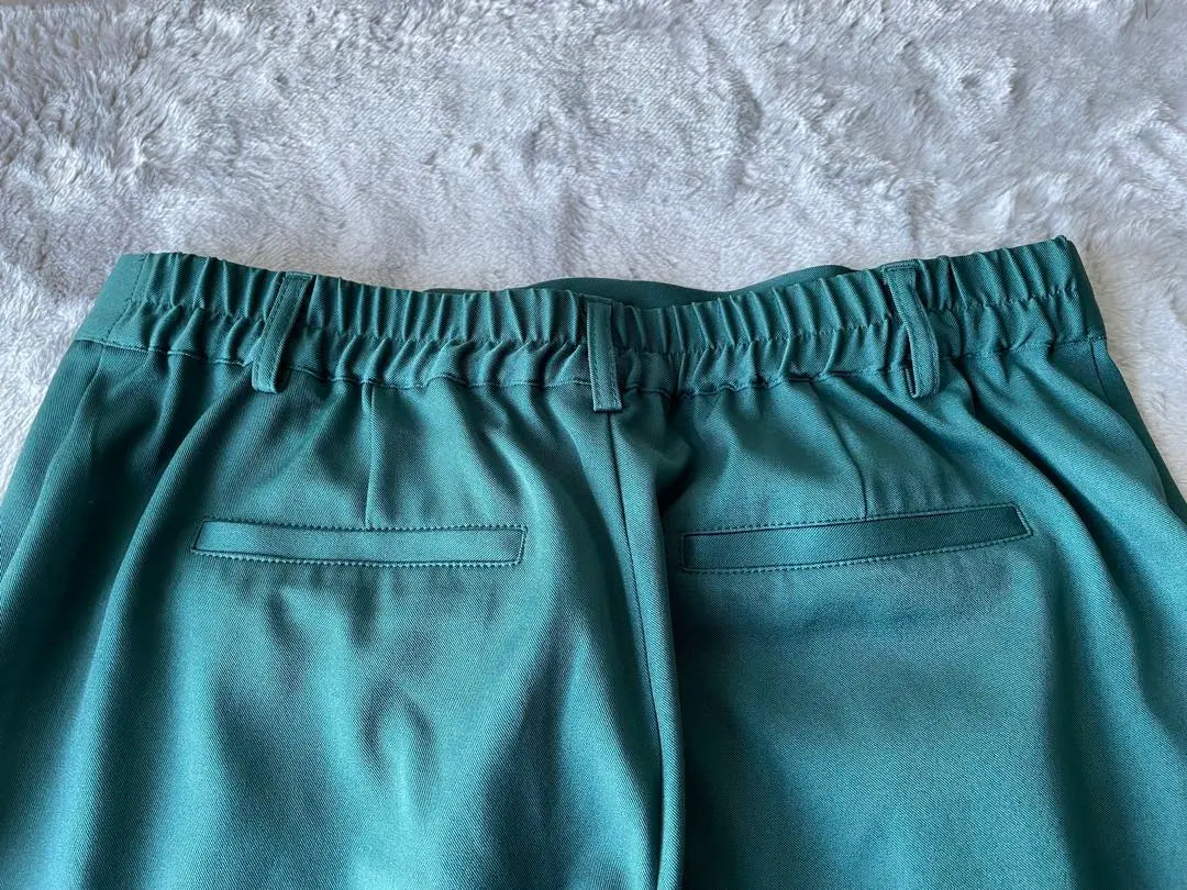 Pantalones cómodos de colores Haco, pantalones verdes con pliegues