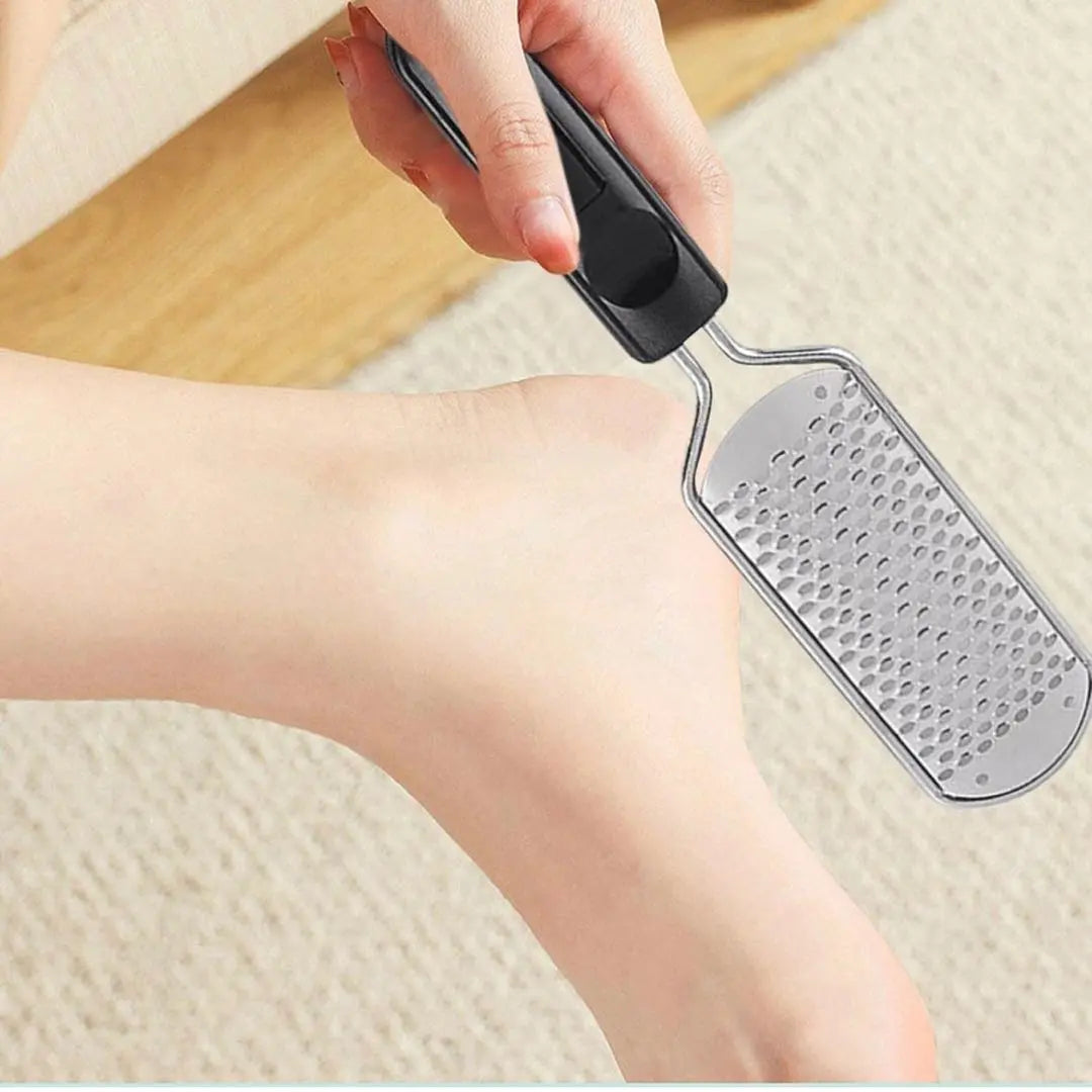 ❣️First come, first served❣️ Foot care tool to remove hard skin from the feet