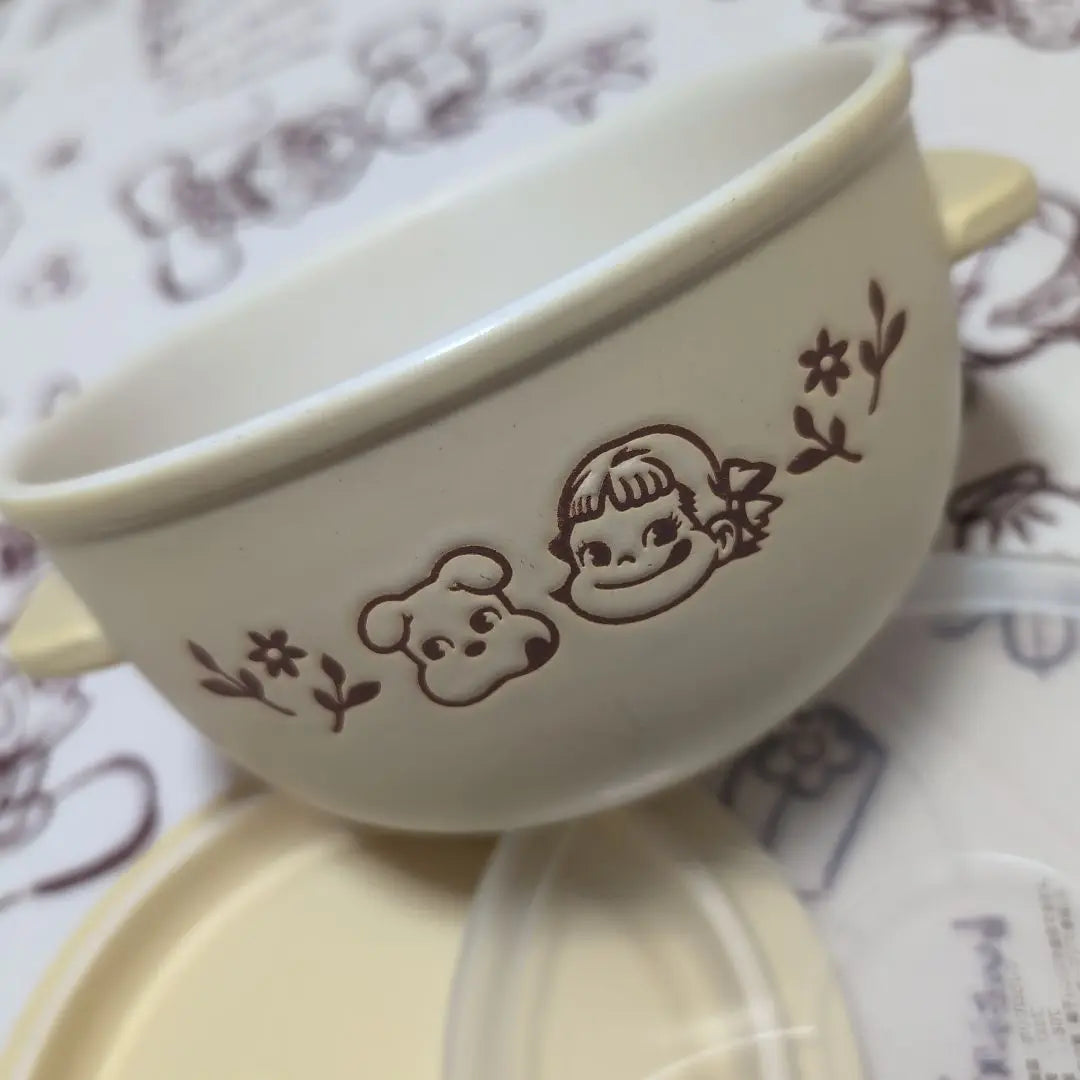 Fujiya Peko Family Club Rakuchin Cooking Bowl