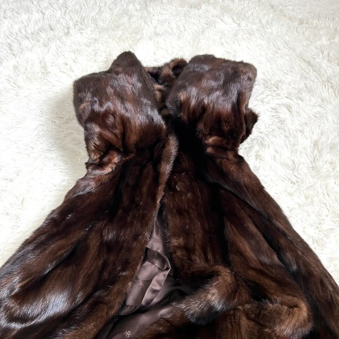 Beautiful condition ✨ Black Glamor Mink Fur Long Coat Dark Brown