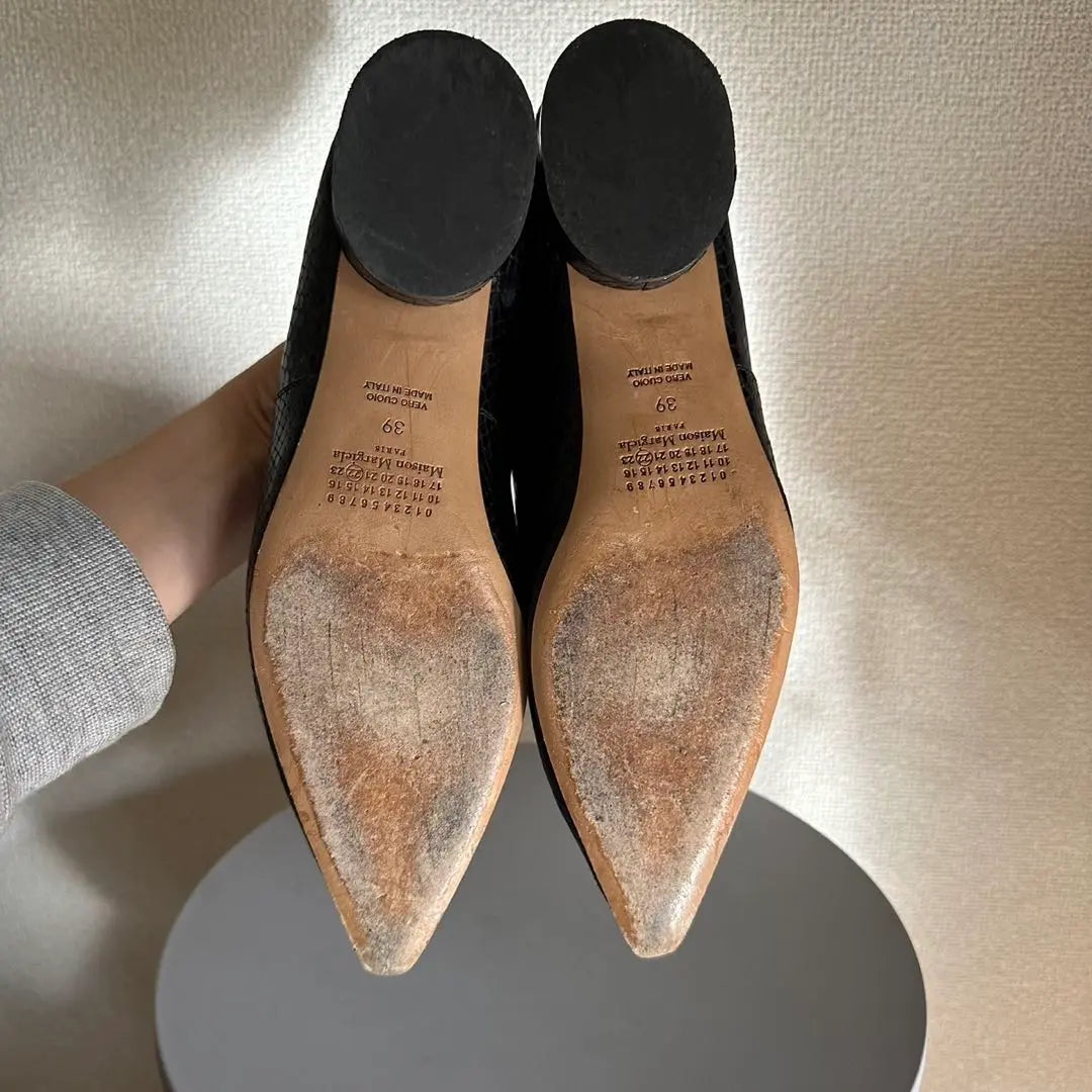 Mocasines de piel de pitón con punta puntiaguda de Maison Margiela 39