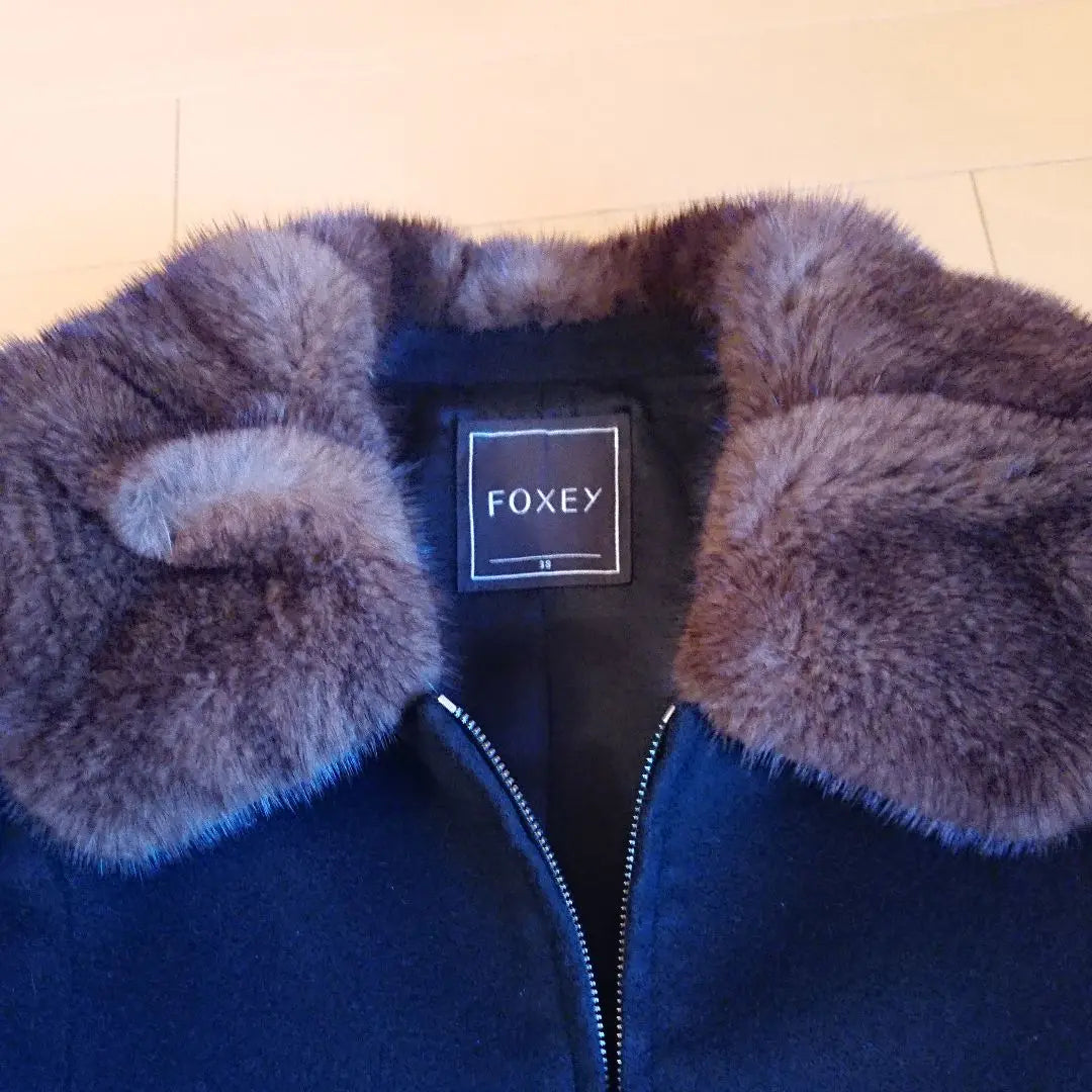 We have reduced the price. FOXEY powder chocolate mink short coat