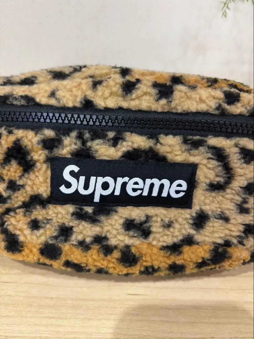 Beautiful condition Rare Supreme Supreme 17AW Leopard Waist Bag