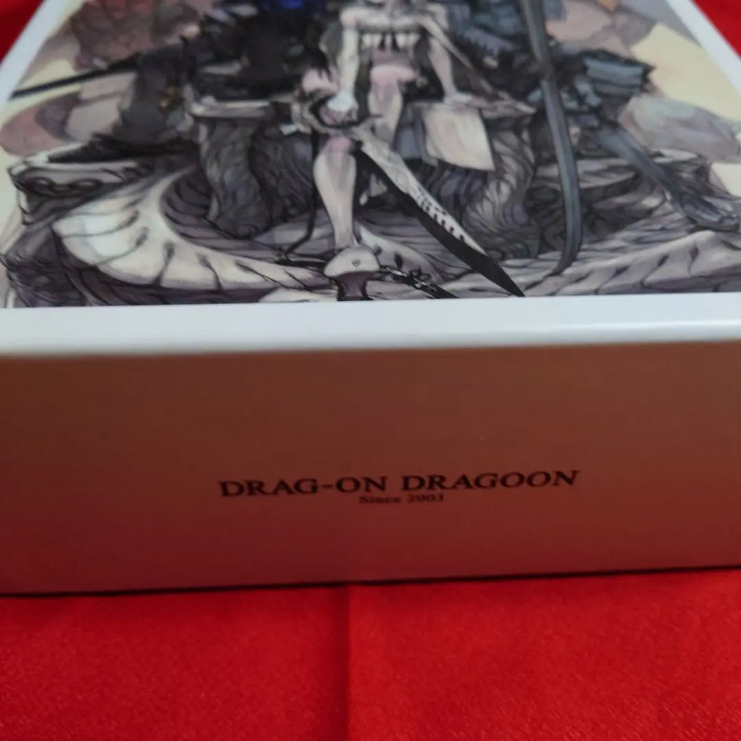 Caja del décimo aniversario de Drug-on Dragoon