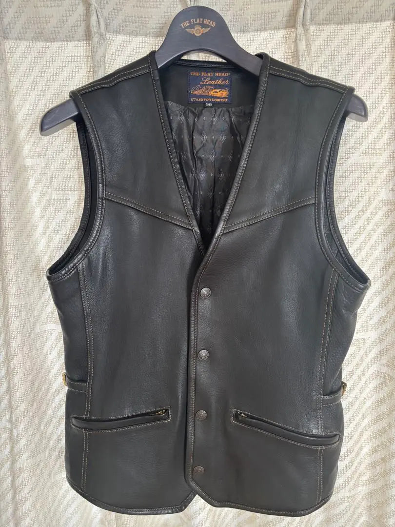 No price reductions. Flat Head Deer Skin Vest 38 Size