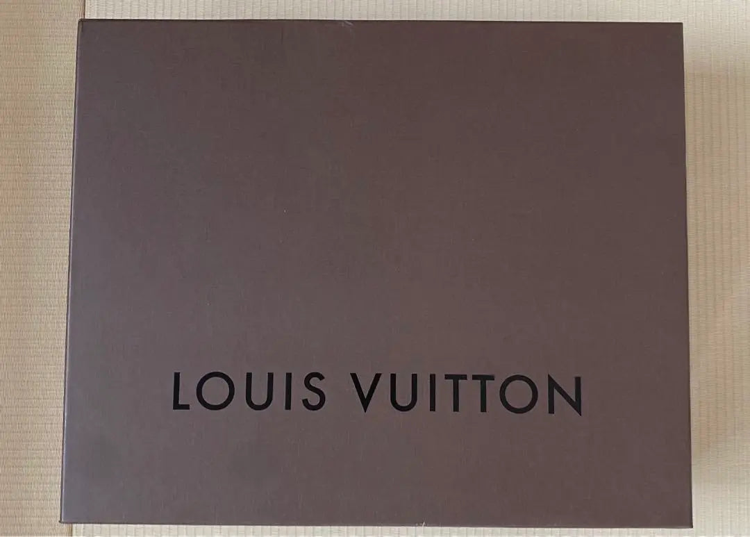 Louis Vuitton Taiga Romance MM Gracie M32623