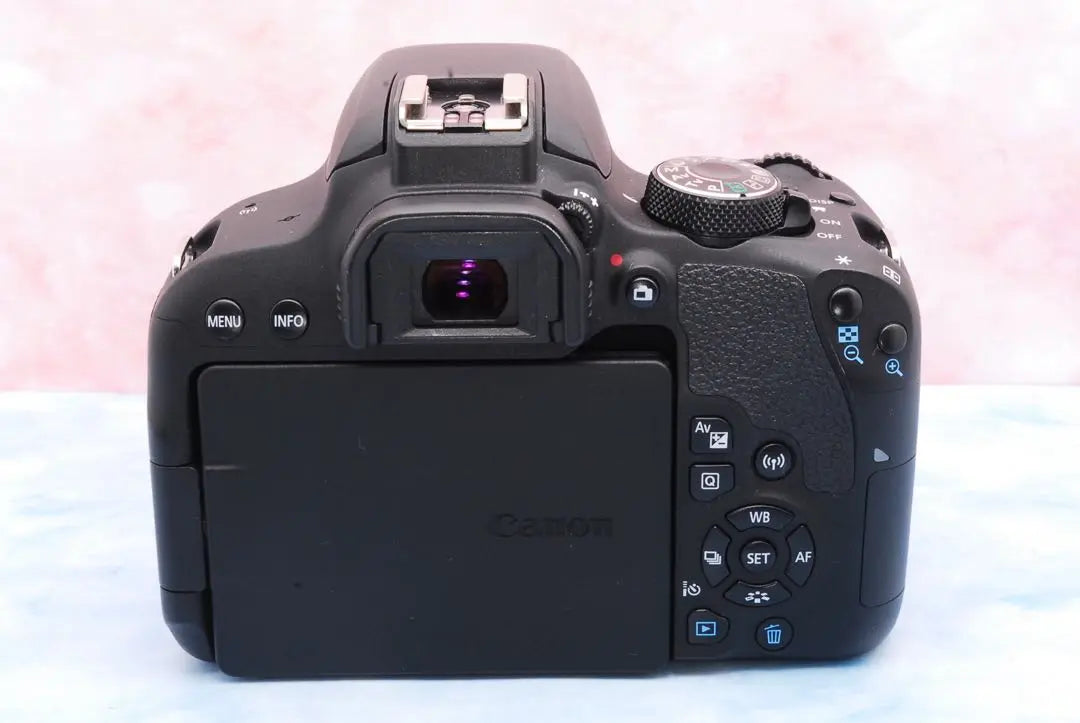 Image Stabilization W Lens☆Canon kiss X9i☆SLR Camera☆Good condition