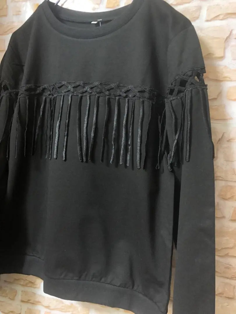 Women's Fringe Tops Sweatshirt L Size New with Tag Price Reduced