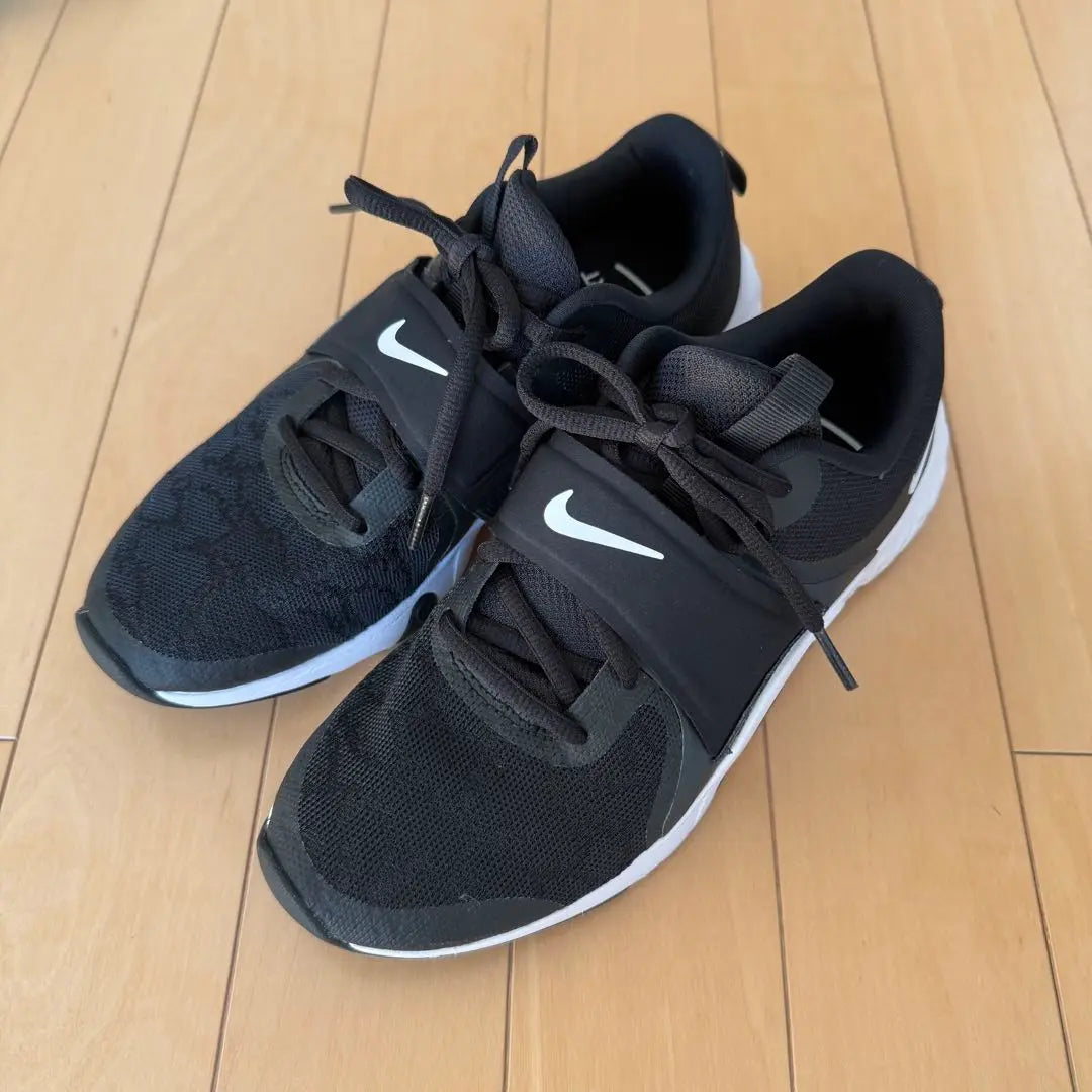 [NIKE] Training shoes for women