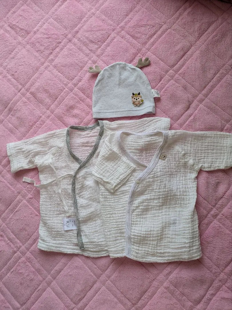 Baby underwear and hat set