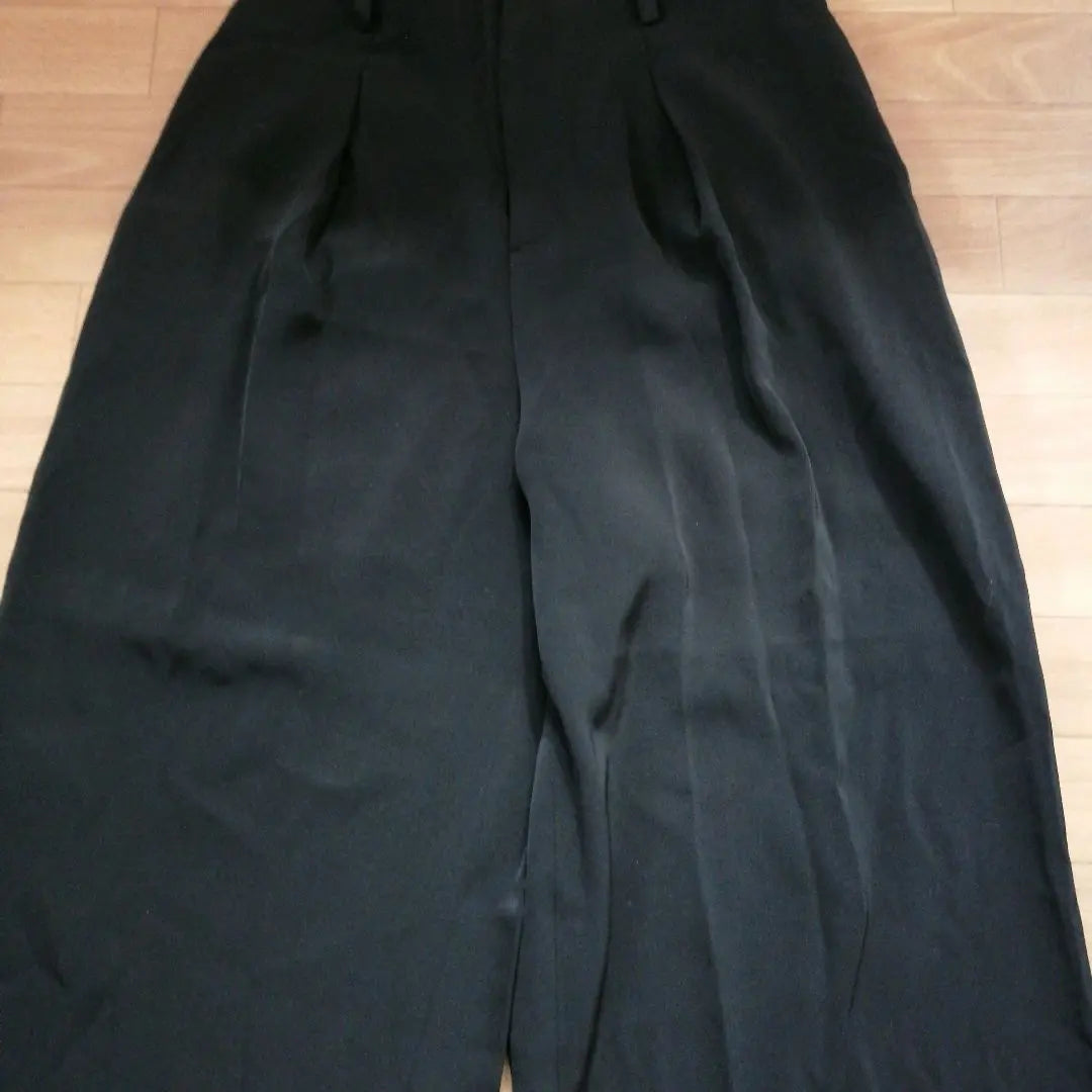 [Tag included] UNIQLO drape wide ankle pants M