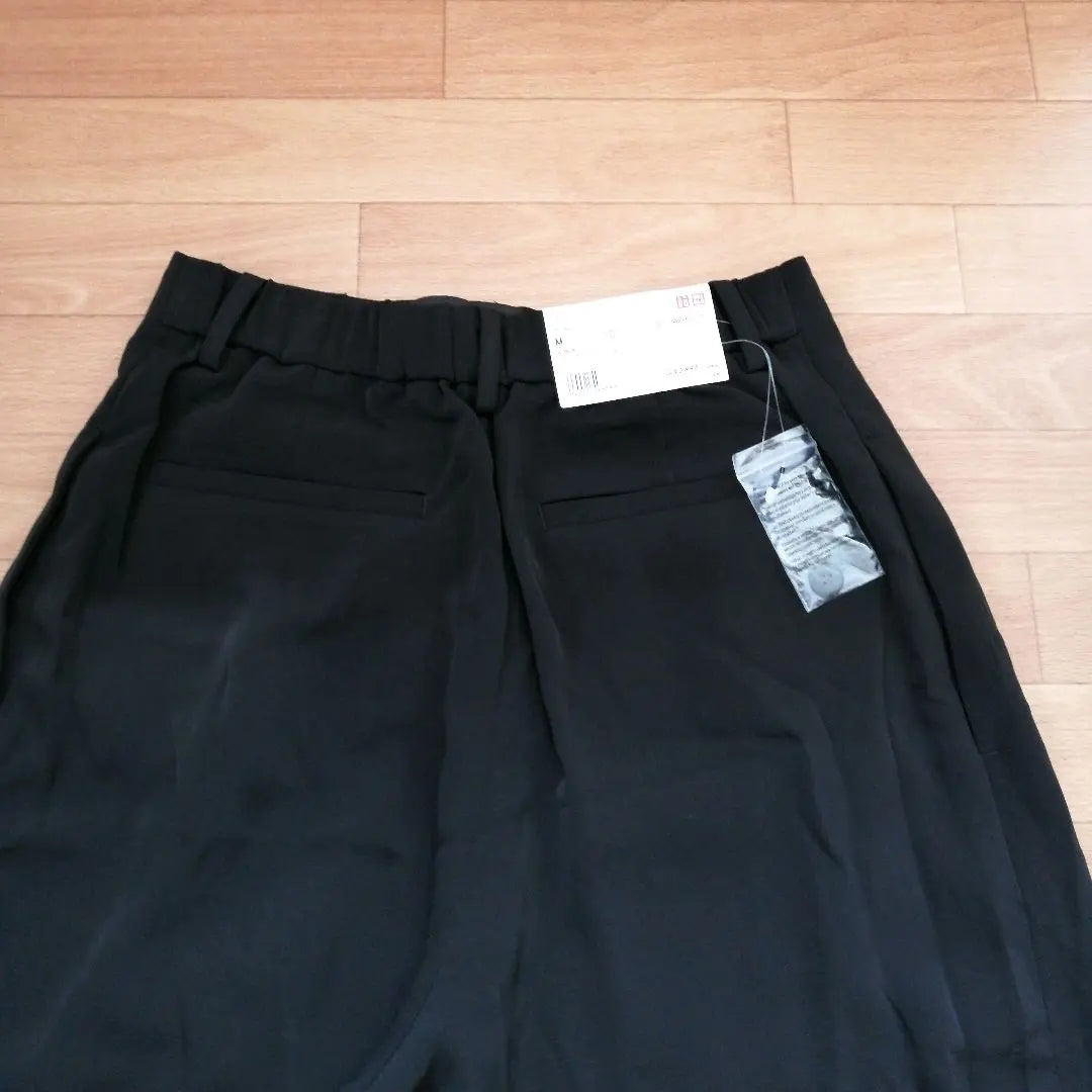 [Tag included] UNIQLO drape wide ankle pants M